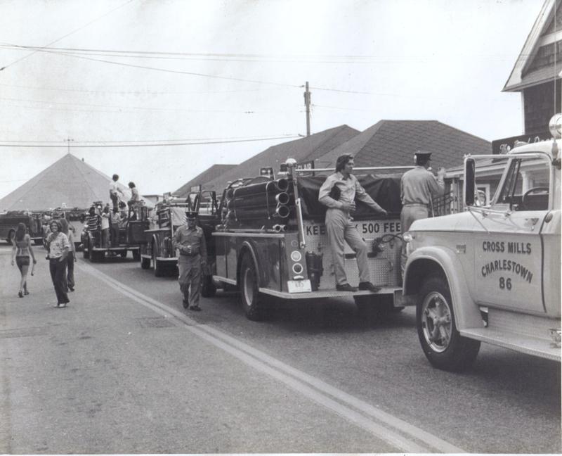 Units from the Southern League line Bay Street at the Annual Smokey Bear parade.